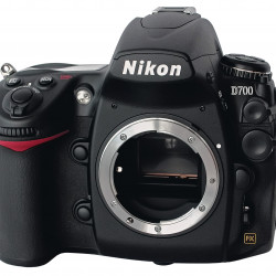 Nikon D700 ishdenmish fotoapparati satilir. 2 batareyka,