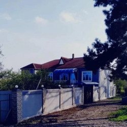 Xacmaz rayonu qusarcay kendinde 11 sot erazisi olan ev