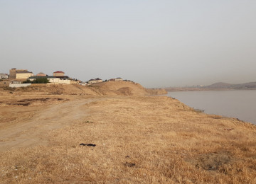 Novxanı kəndində, duz gölünə panarama 24 sot torpaq