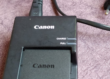 Canon 1300D modeli yeni kimidir he,bir problemi
