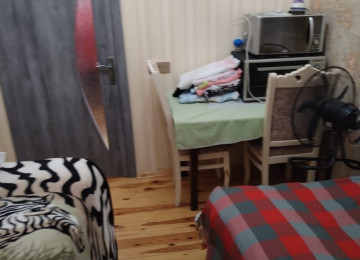 Xirdalan seheri Ugur marketin yaxinliqinda sahesi 80 kvm 3