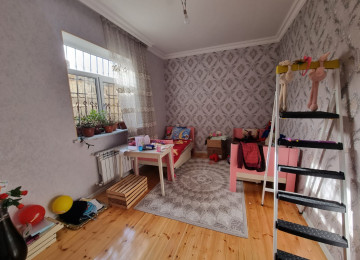 COX KEYFİYYETLİ EV SATİLİR! Zabrat qəsəbəsi Esas yola 75