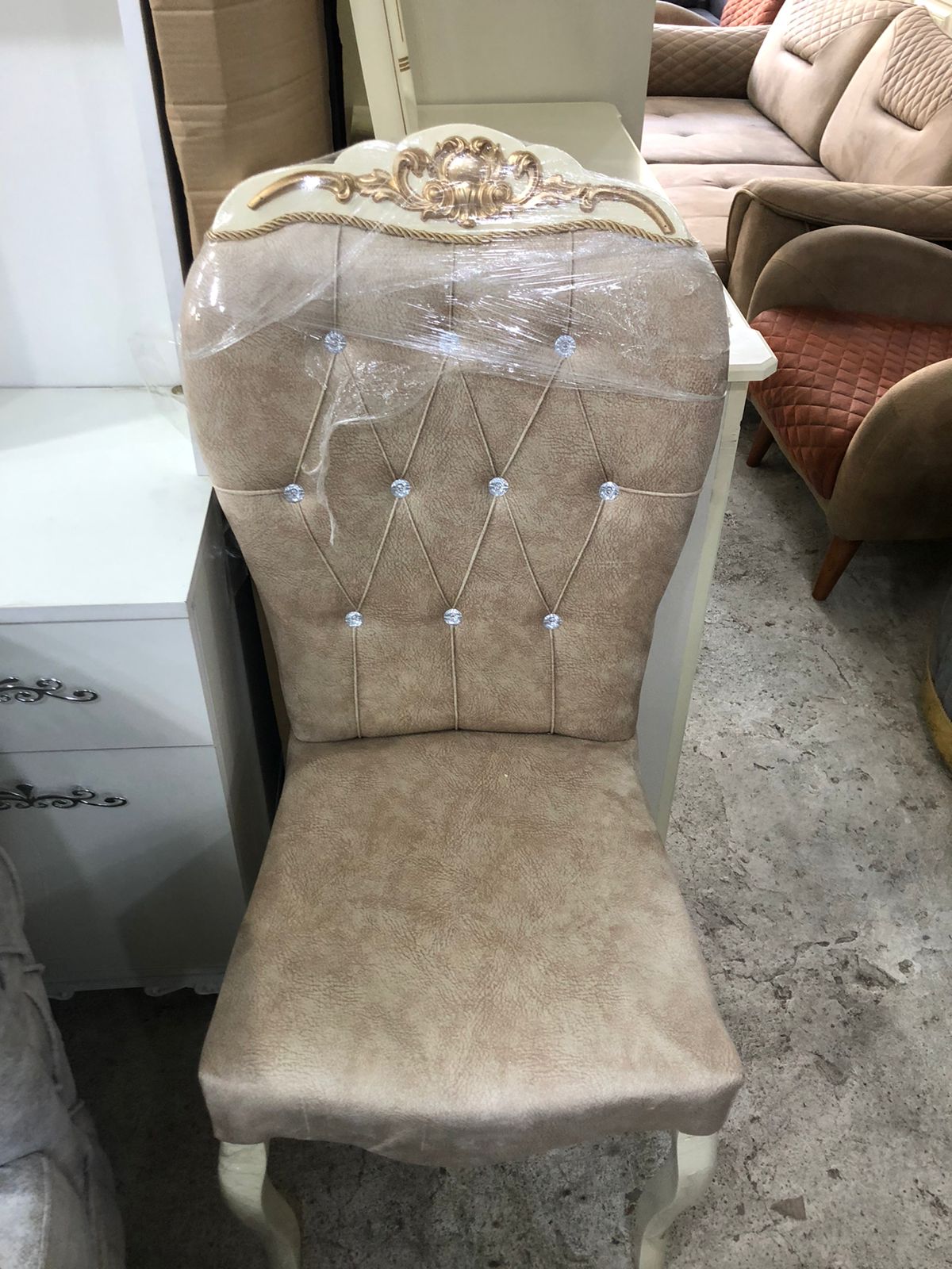 Stul Sifarişlə hazırlanır Rəng seçimi var Şəhərdaxili