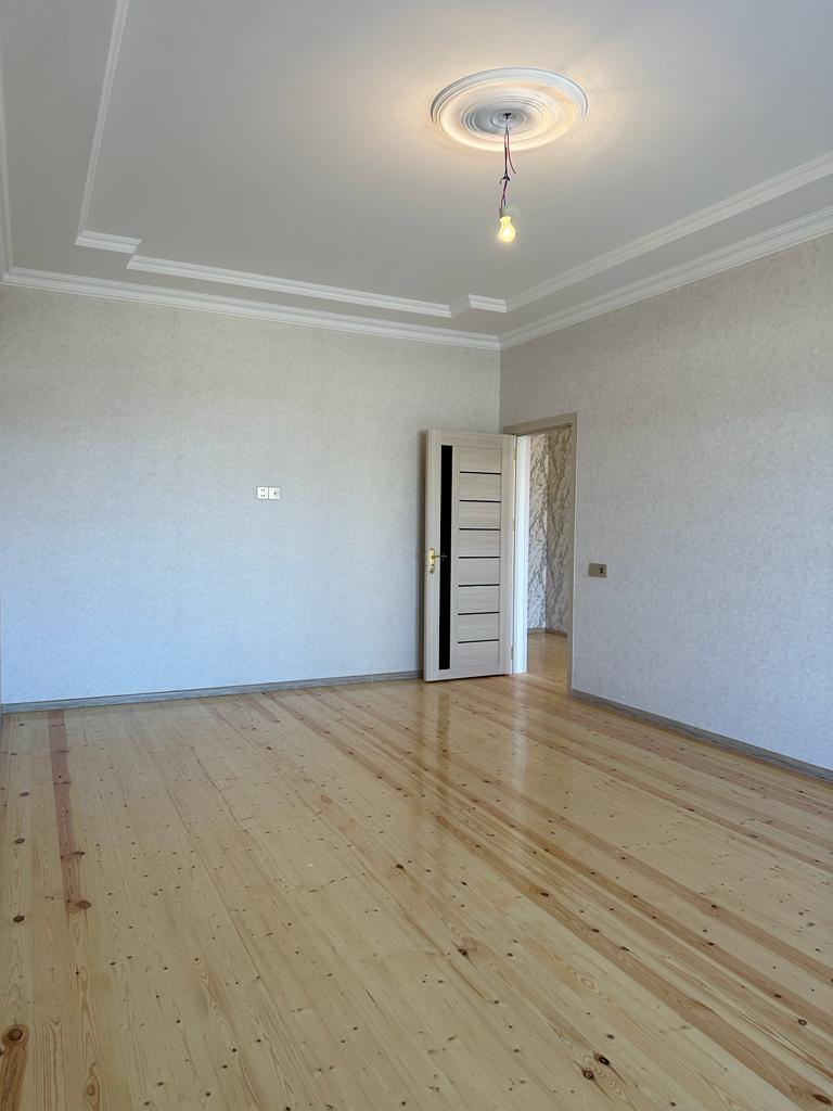 Zabrat Mehemmedli yolu esas yoldan 200 metr arali 4 terefi