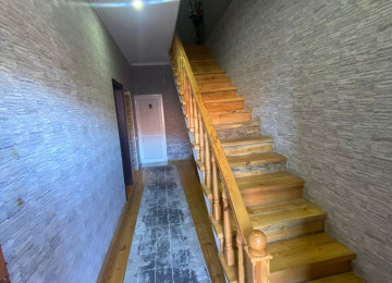 Xirdalan seheri AAAF parkda 2 mertebeli sahesi 130 kvm 4