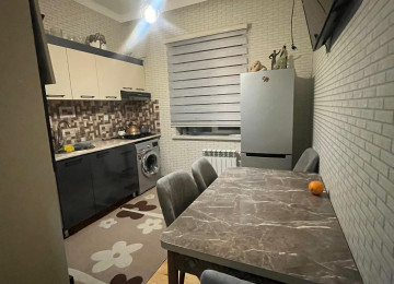 Təcili satılır! Xırdalan şəhərində 2 mərtəbəli kürsülü,4