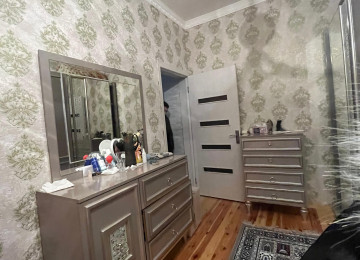 Təcili satılır! Xırdalan şəhərində 2 mərtəbəli kürsülü,4