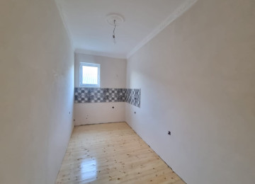 Zabrat qes.307 sayli mektebe yaxin,qapiya qeder asfaltli, 3