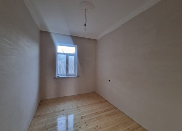 Zabrat qes.307 sayli mektebe yaxin,qapiya qeder asfaltli, 3