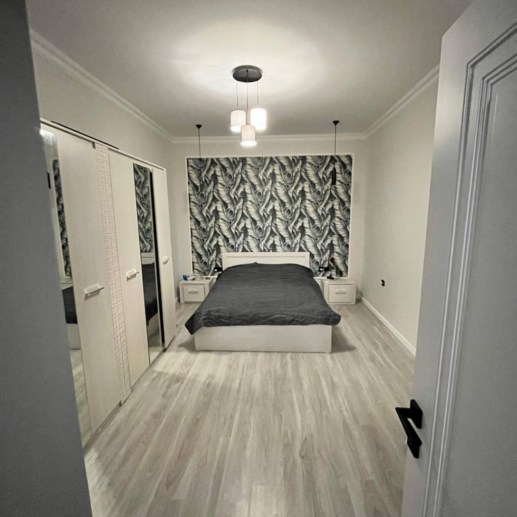 Zabrat 1 qəsəbəsinin merkezinde KUPCALİ EV AXTARANLARİN