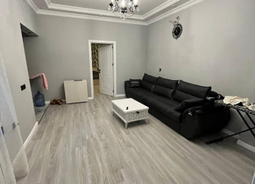 Zabrat 1 qəsəbəsinin merkezinde KUPCALİ EV AXTARANLARİN