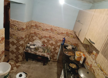 Bine qesebesinde Uğur marketə yaxın yola marşuruta az