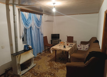 Bine qesebesinde Uğur marketə yaxın yola marşuruta az