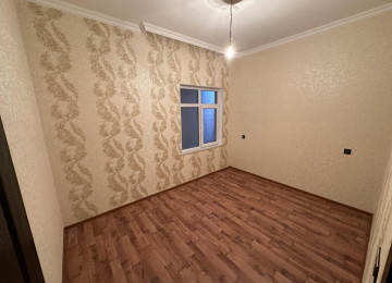 Hövsan qesebesinde Adem market yaninda yola yaxin yerde