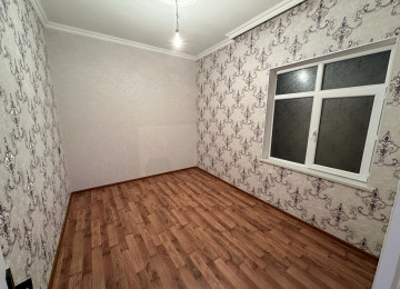 Hövsan qesebesinde Adem market yaninda yola yaxin yerde