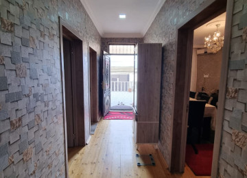 Maştaga qəsəbəsində Məmmədyarov dairesi yaninda,esas yoldan