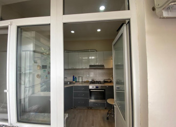 Çox təcili satılır. Zərifə parkının yanı Üzeyir şadlıq