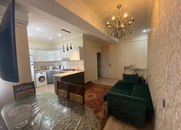 Çox təcili satılır. Zərifə parkının yanı Üzeyir şadlıq