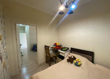 Çox təcili satılır. Zərifə parkının yanı Üzeyir şadlıq