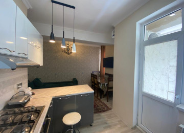 Çox təcili satılır. Zərifə parkının yanı Üzeyir şadlıq