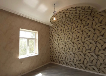 Təcili Novxanıda 2 mərtəbəli ev satılır. Ev təmirdən yeni