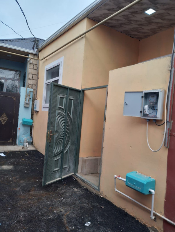 temirli ev Xirdalan seheri 119 sayli marsurut yolunda sahesi 55 kvm 2
