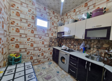 Zabrat 1 qesebesinde paliklinika yaninda FF market yolunda