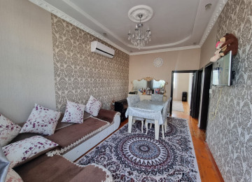 Zabrat 1 qesebesinde paliklinika yaninda FF market yolunda