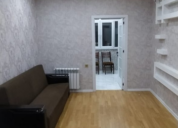 Ev Xirdalan Heyder Eliyev parkinin yaninda yerlewir,qiymet