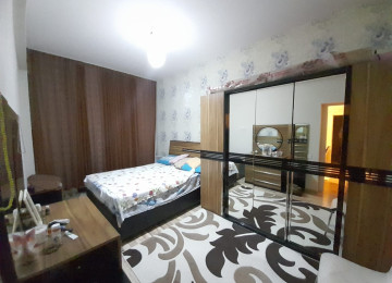 Nəsimi rayonu 28 may metrosunun yanı .Yenicə tikilmiş 16