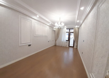 Şəhərin mərkəzində Azadlıq prosbektində 28 may Metrosunun