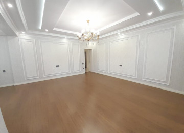 Şəhərin mərkəzində Azadlıq prosbektində 28 may Metrosunun