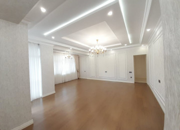 Şəhərin mərkəzində Azadlıq prosbektində 28 may Metrosunun