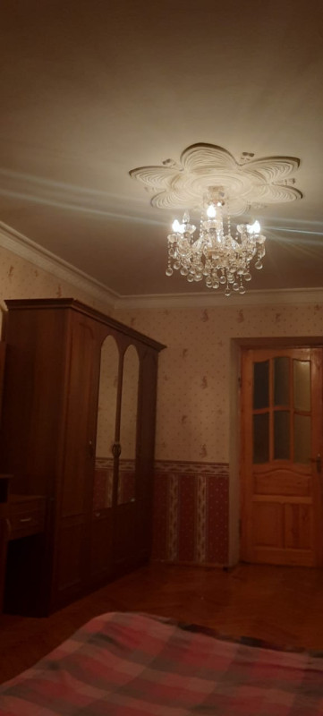 Nərimanov rayonu Salam aleykum. Narimanov rayonu Ayna Sultanova heykeli