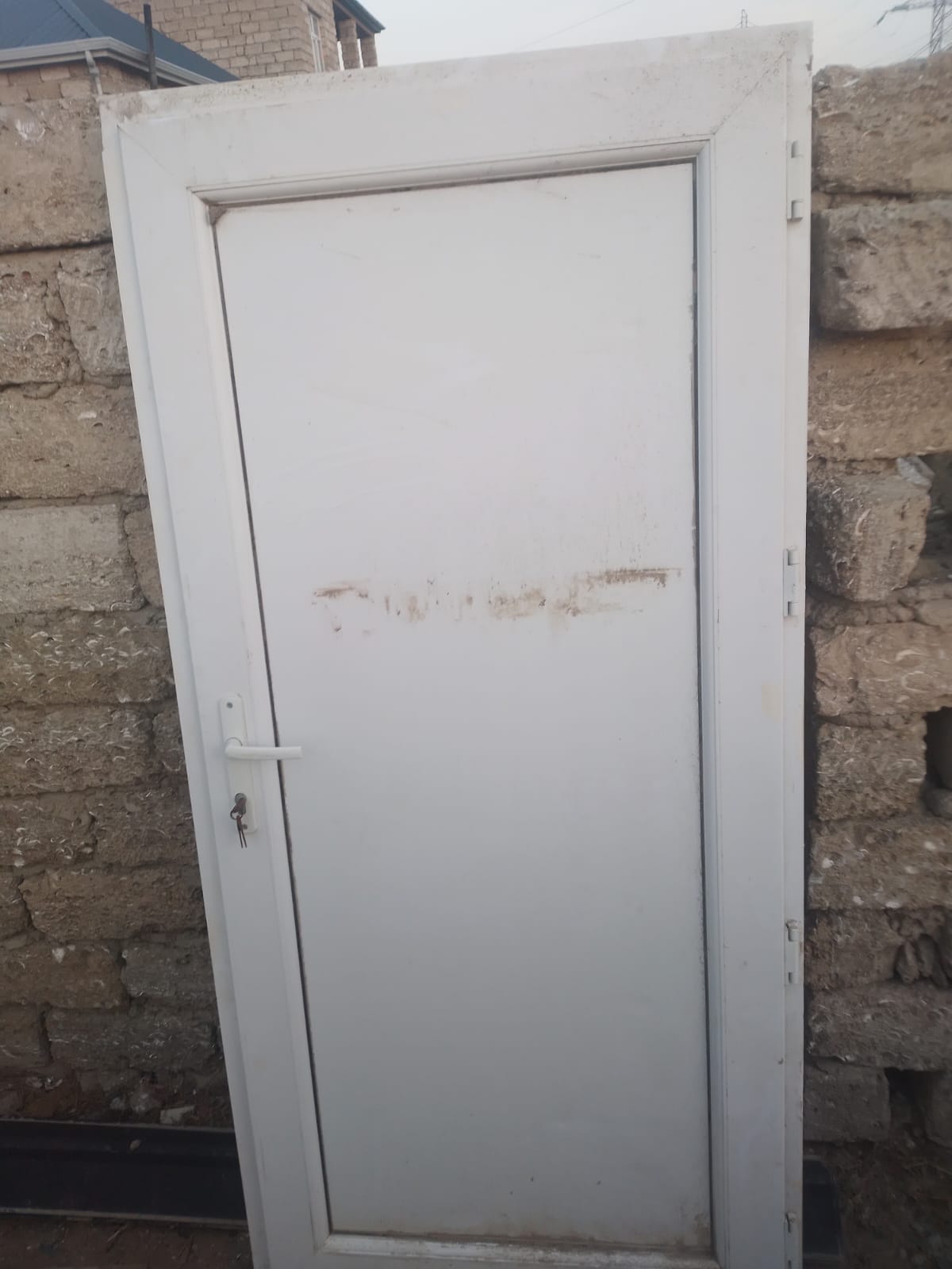 Plastik qapı 190x90 sm. Qiymət 80 azn. Ünvan Binə sovxoz.