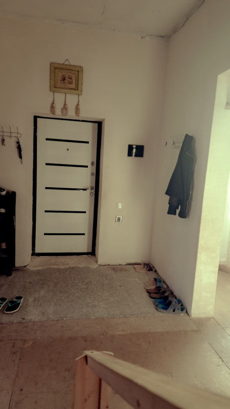 Bilgehde deyerinden ucuz ev TECILI....Oz şexsi yaşayiş üçün tikdiyim evi satiram. .Bu