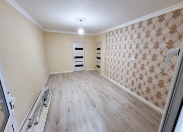 Qara Qarayev metrosuna 1 dəqiqəlik piyada məsafədə . Abad