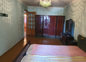 Bismillah! Neftçilər m. 5/1 4otaq 90kv mənzil kirayə