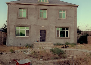 TECILI....Oz şexsi yaşayiş üçün tikdiyim evi satiram. .Bu