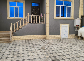 YASAYISLI EV BEZI ESYSLARLA SATILIR!Sabuncu rayonu Zabrat