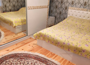 YASAYISLI EV BEZI ESYSLARLA SATILIR!Sabuncu rayonu Zabrat