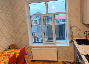 YASAYISLI EV BEZI ESYSLARLA SATILIR!Sabuncu rayonu Zabrat