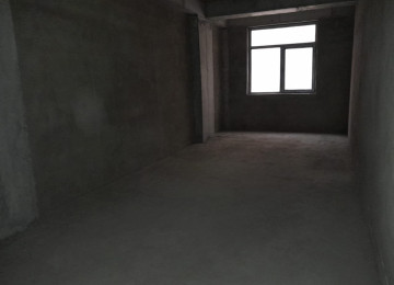 Şəhərin mərkəzində 28 may metrosunun yanında yeni tikilmiş