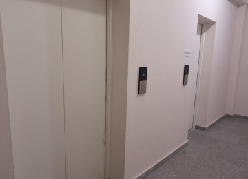 Şəhərin mərkəzində 28 may metrosunun yanında yeni tikilmiş