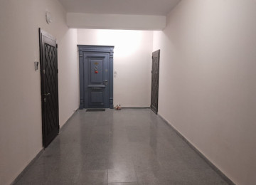 Şəhərin mərkəzində 28 may metrosunun yanında yeni tikilmiş