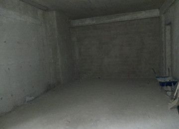 Şəhərin mərkəzində 28 may metrosunun yanında yeni tikilmiş