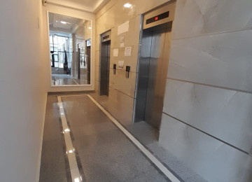 Şəhərin mərkəzində 28 may metrosunun yanında yeni tikilmiş