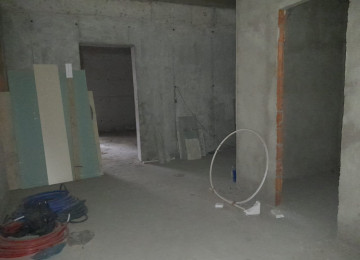 Şəhərin mərkəzində 28 may metrosunun yanında yeni tikilmiş