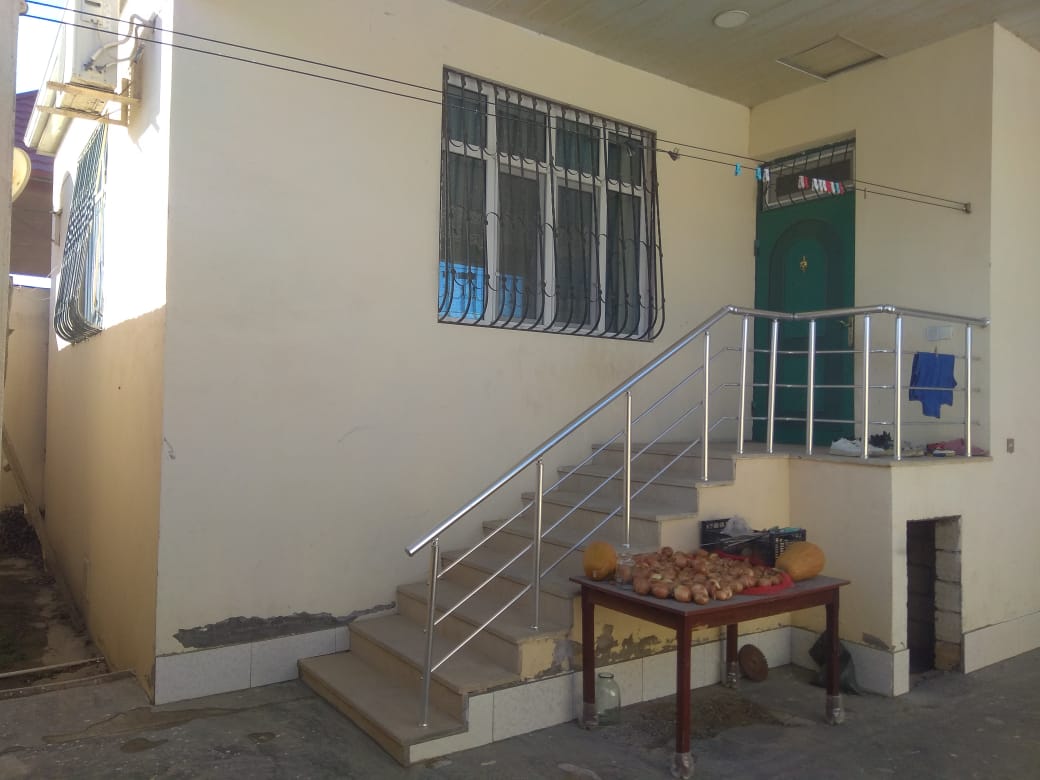 COX KEYFİYYETLE ÖZUNE TUKİLMİŞ EV SATİLİR! Zabrat qesebesi