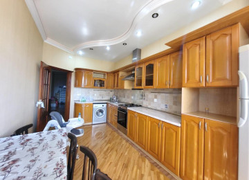 Nizami metrosu, F.Ibrahimbeyov kucesi,(5-ci paralel) Araz